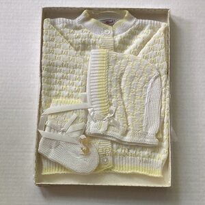 Vintage Baby Sweater, Hat and Booties Gift Set New Condition in Box